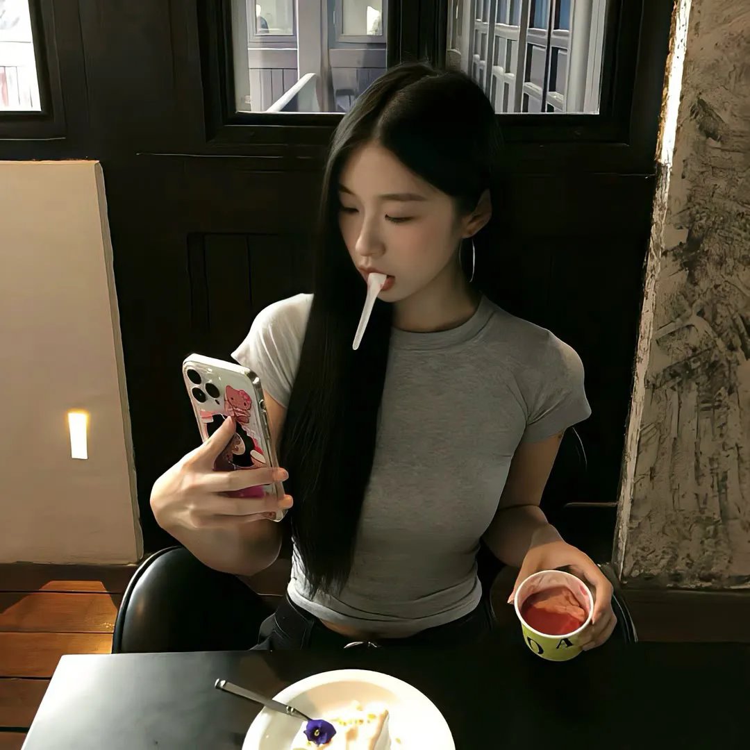 英厄堡·霍尔姆